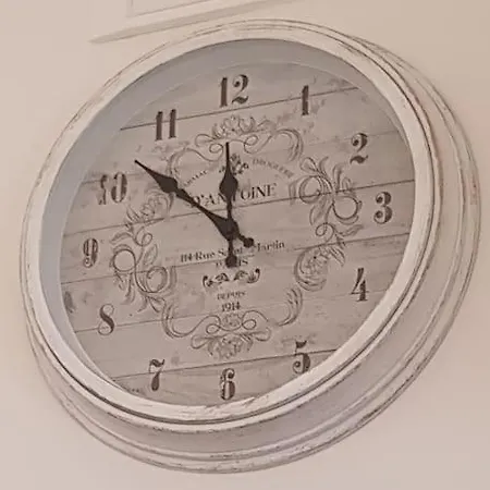 Alloggio Turistico Clock Room Cisternino